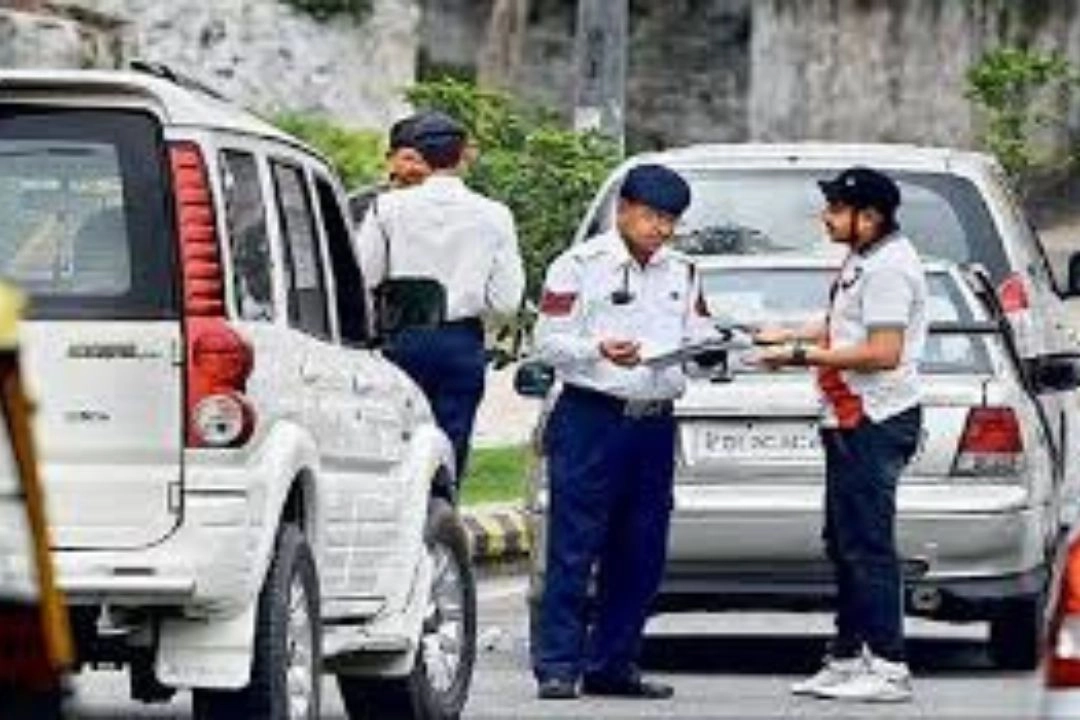 दिल्ली में ट्रैफिक नियमों में बड़ा बदलाव!